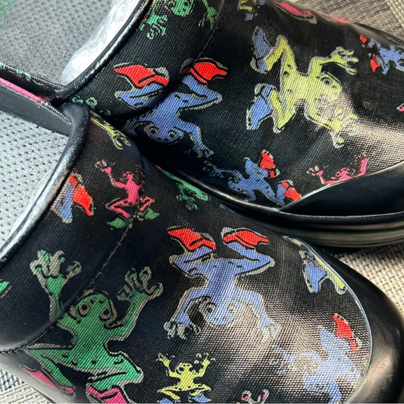 Dansko Vegan Womens Clogs Slip Resistant Closed Back Closed Toe EU 40, US 9.5-10 - Picture 6 of 17